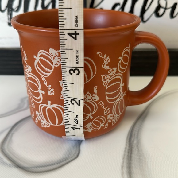 Market Finds Ceramic Mug - Picture 5 of 6